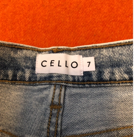 Cello (sold by Simons retro light blue distressed high waist boyfriend jeans NWT - Picture 4 of 6
